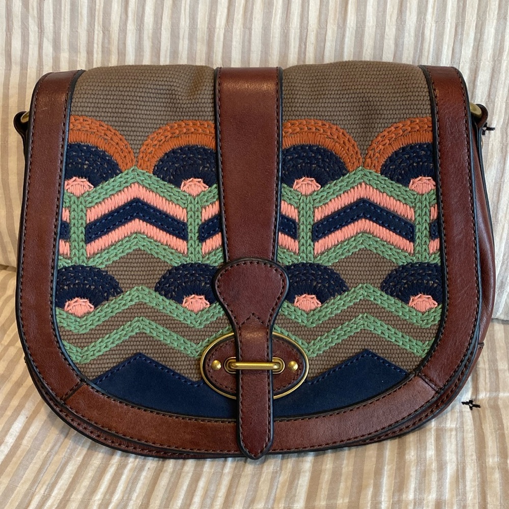 FOSSIL vintage reissue embroidered geometric chevron crossbody saddle bag